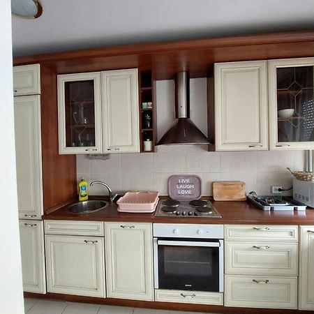 Apartman Laura ซาเกร็บ ภายนอก รูปภาพ