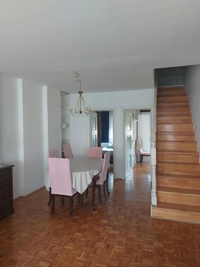 Apartman Laura ซาเกร็บ ภายนอก รูปภาพ