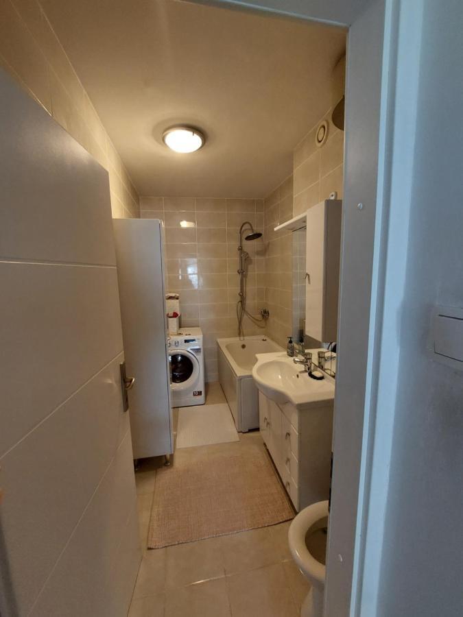 Apartman Laura ซาเกร็บ ภายนอก รูปภาพ